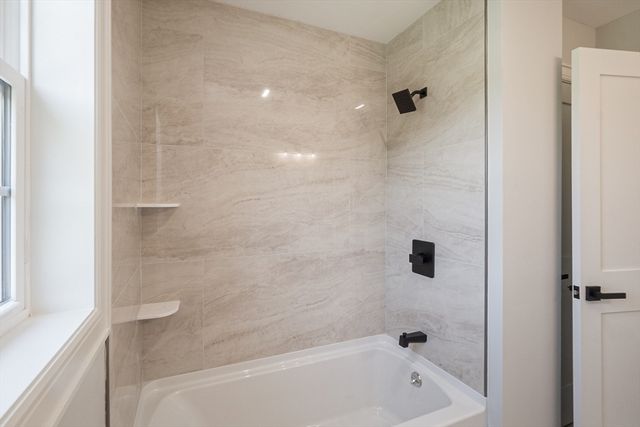 375 Fuller St, Ludlow, MA 01056