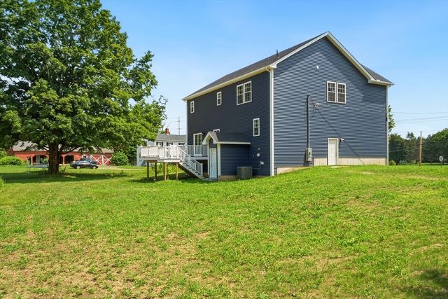 375 Fuller St, Ludlow, MA 01056