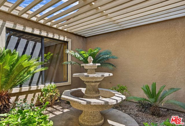 91 Tennis Club Drive, Rancho Mirage, CA 92270