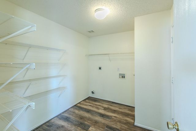 2415 Mallory Lane, Lancaster, TX 75134