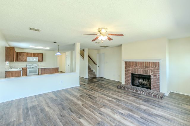 2415 Mallory Lane, Lancaster, TX 75134