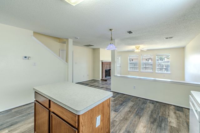 2415 Mallory Lane, Lancaster, TX 75134