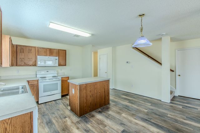 2415 Mallory Lane, Lancaster, TX 75134
