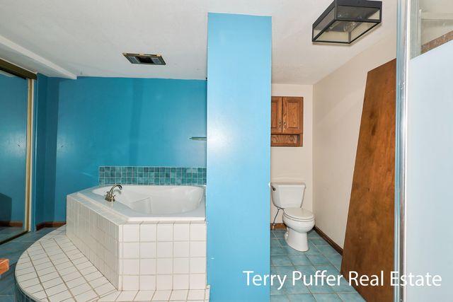 2569 Harding Avenue, Muskegon City, MI 49441