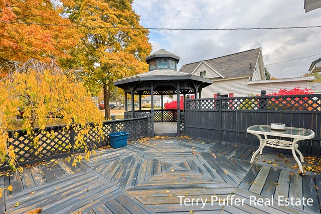 2569 Harding Avenue, Muskegon City, MI 49441