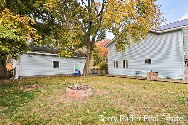 2569 Harding Avenue, Muskegon City, MI 49441