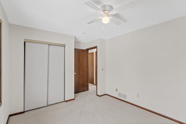 8372 Kentucky Avenue N, Brooklyn Park, MN 55445