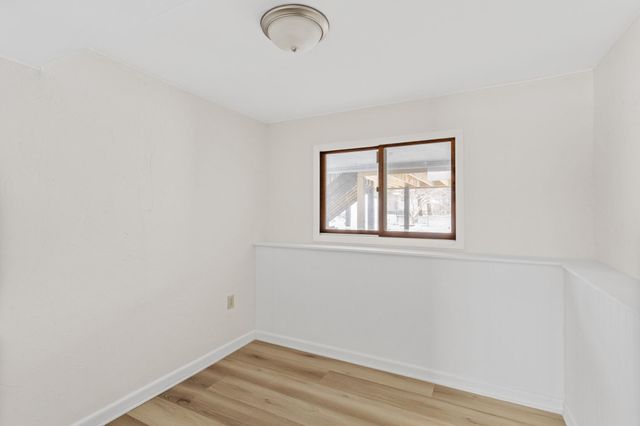 8372 Kentucky Avenue N, Brooklyn Park, MN 55445