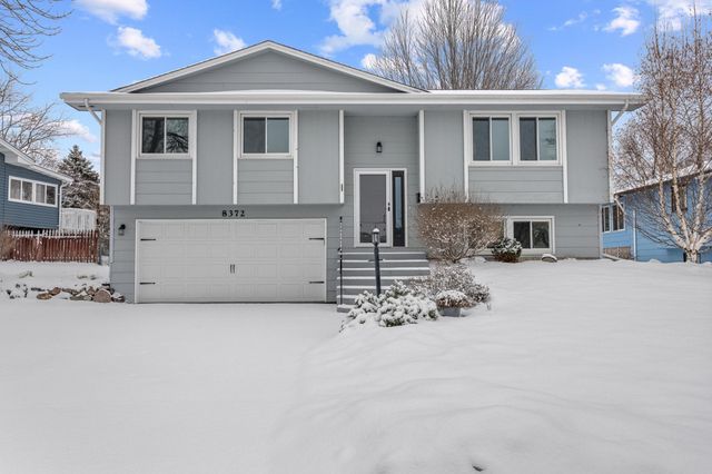 8372 Kentucky Avenue N, Brooklyn Park, MN 55445