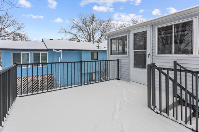 8372 Kentucky Avenue N, Brooklyn Park, MN 55445