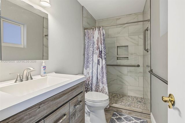 17721 SW 93rd Avenue, Palmetto Bay, FL 33157