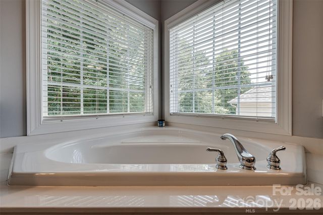 14427 Maclauren Lane, Huntersville, NC 28078