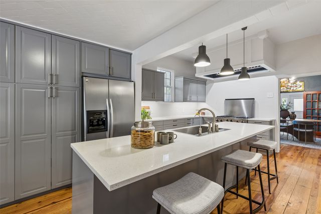 807 N Tyler Street, Dallas, TX 75208
