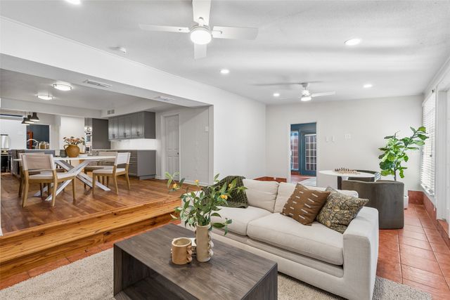 807 N Tyler Street, Dallas, TX 75208