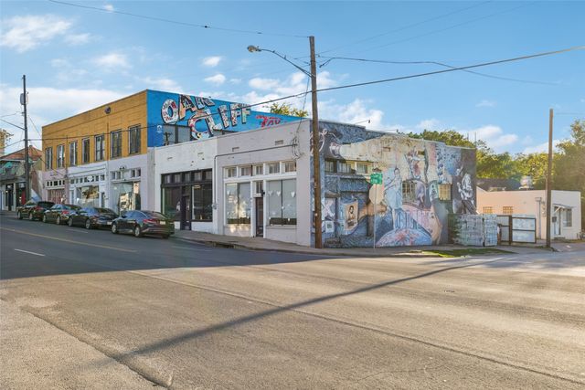 807 N Tyler Street, Dallas, TX 75208