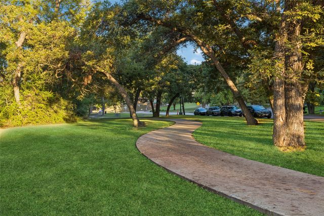 807 N Tyler Street, Dallas, TX 75208