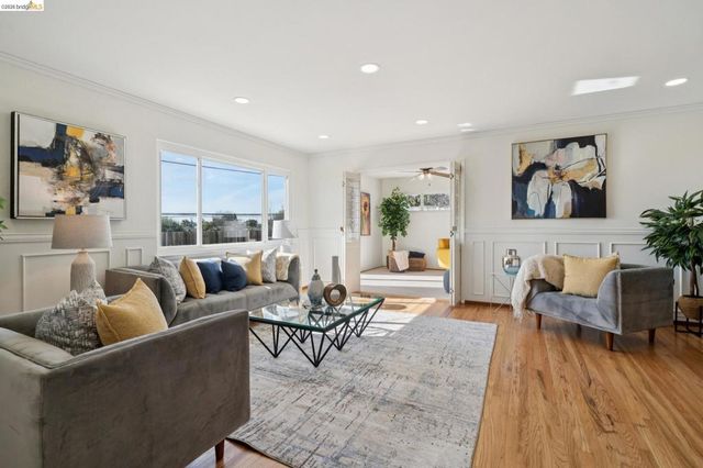 30229 30229 Treeview St, Hayward, CA 94544