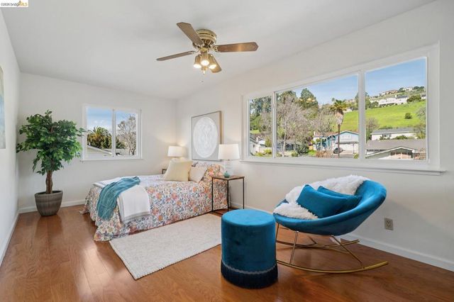 30229 30229 Treeview St, Hayward, CA 94544