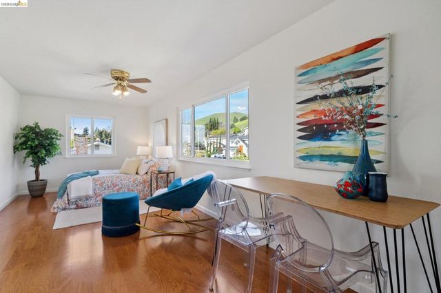 30229 30229 Treeview St, Hayward, CA 94544