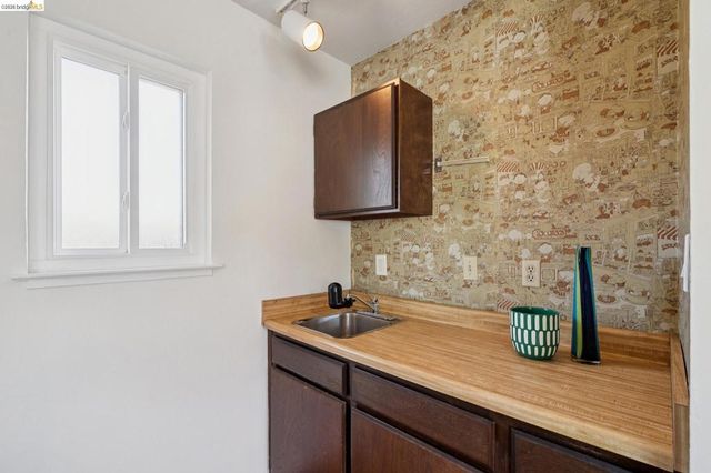 30229 30229 Treeview St, Hayward, CA 94544