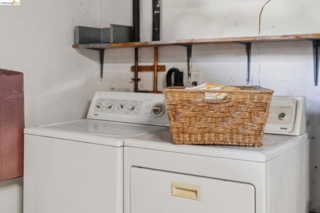 30229 30229 Treeview St, Hayward, CA 94544