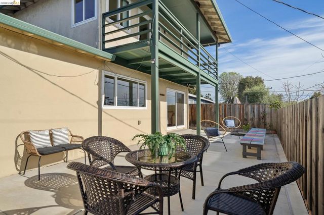 30229 30229 Treeview St, Hayward, CA 94544