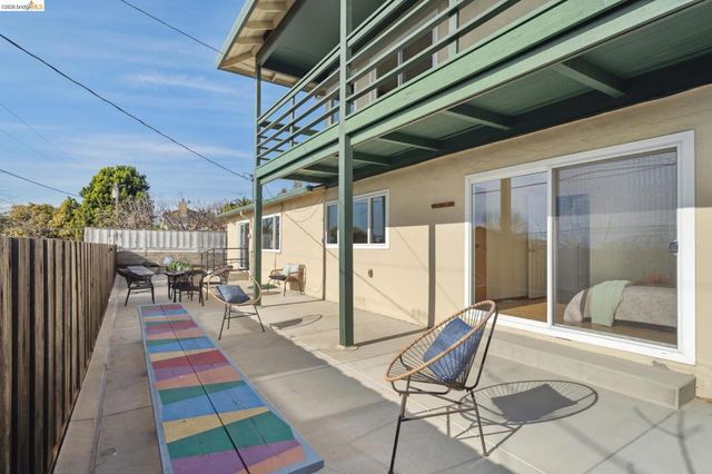 30229 30229 Treeview St, Hayward, CA 94544