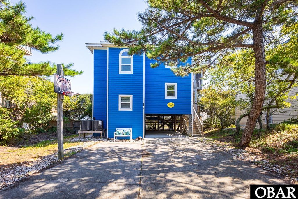 Image 1 of property listing at 738 Sea Horse Court Lot 164, Corolla, NC 27927