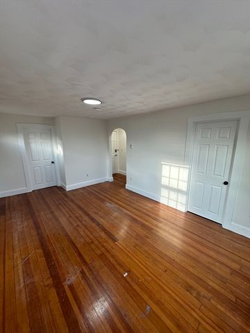 493 Lynn St 4, Malden, MA 02148