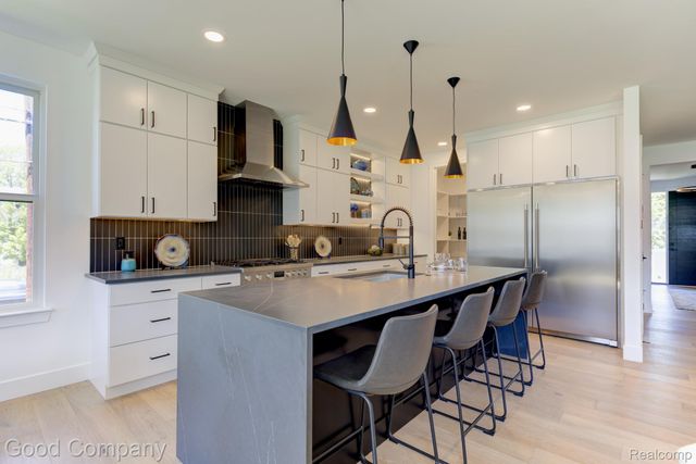 804 Irving Avenue, Royal Oak, MI 48067