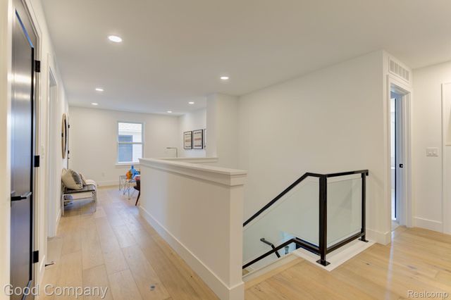 804 Irving Avenue, Royal Oak, MI 48067