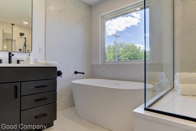 804 Irving Avenue, Royal Oak, MI 48067