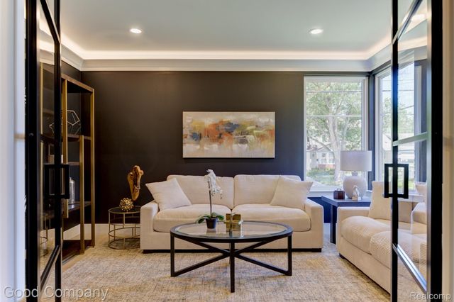 804 Irving Avenue, Royal Oak, MI 48067