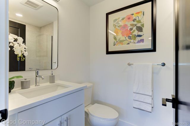 804 Irving Avenue, Royal Oak, MI 48067