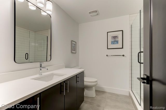 804 Irving Avenue, Royal Oak, MI 48067