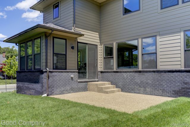 804 Irving Avenue, Royal Oak, MI 48067