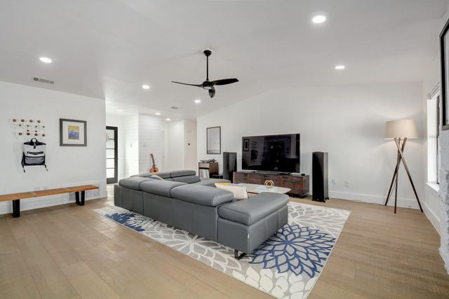 12212 Scribe DR, Austin, TX 78759