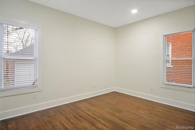 4134 Lakewood, Detroit, MI 48215