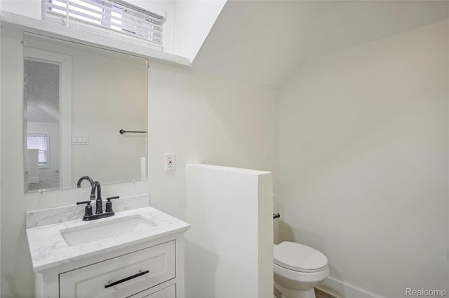 4134 Lakewood, Detroit, MI 48215