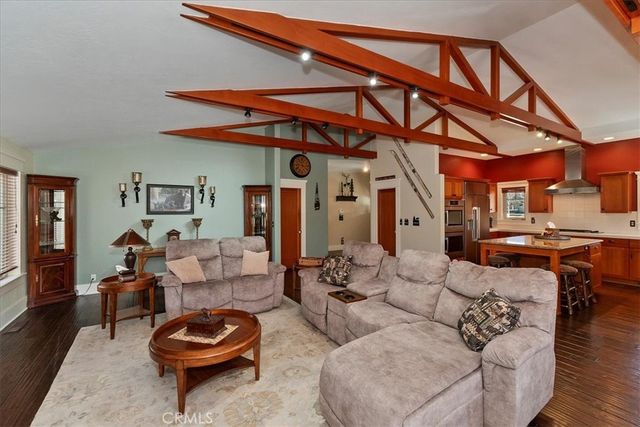 41922 Centre Court, Big Bear Lake, CA 92315