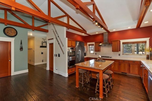 41922 Centre Court, Big Bear Lake, CA 92315