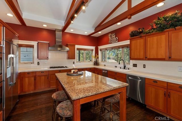 41922 Centre Court, Big Bear Lake, CA 92315