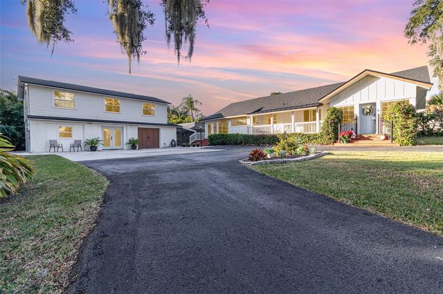 1099 GROVE AVENUE, Mount Dora, FL 32757