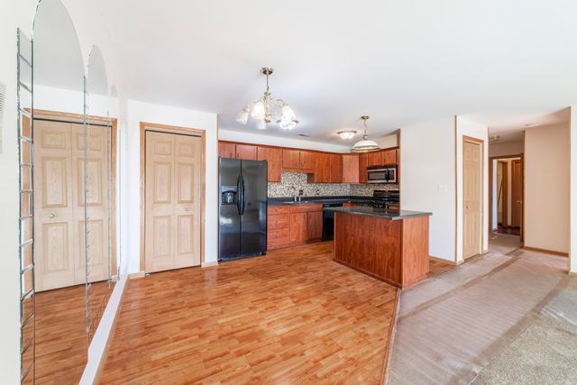 2023 W 75th 22, Merrillville, IN 46410