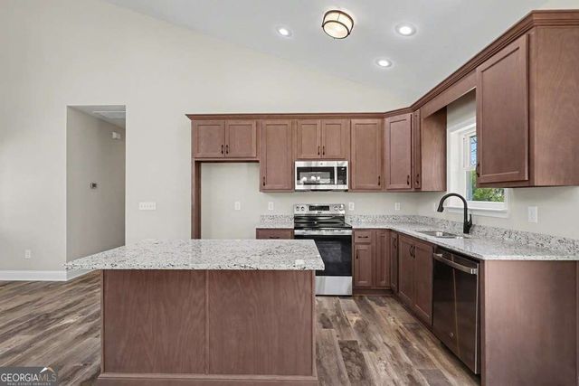 195 Rivers Edge Drive, Hayesville, NC 28904