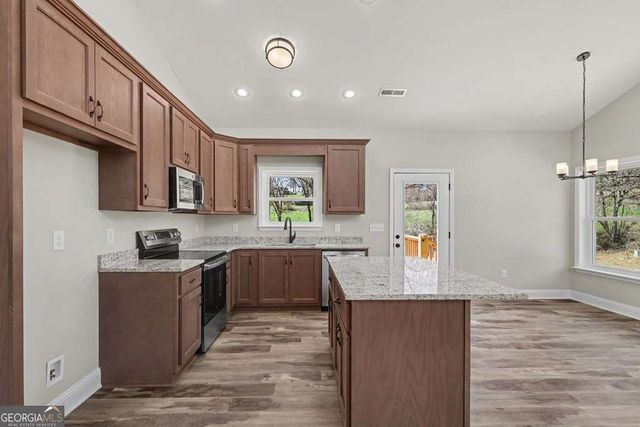 195 Rivers Edge Drive, Hayesville, NC 28904