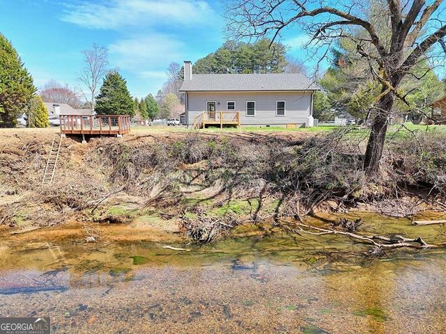 195 Rivers Edge Drive, Hayesville, NC 28904