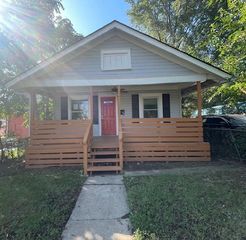 5215 E 24th Street, Kansas City, MO 64127