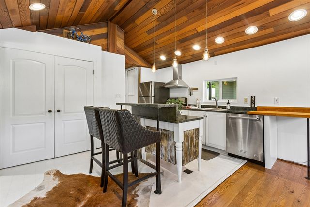 3779 W Glendora Road, New Troy, MI 49119