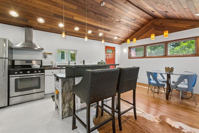 3779 W Glendora Road, New Troy, MI 49119